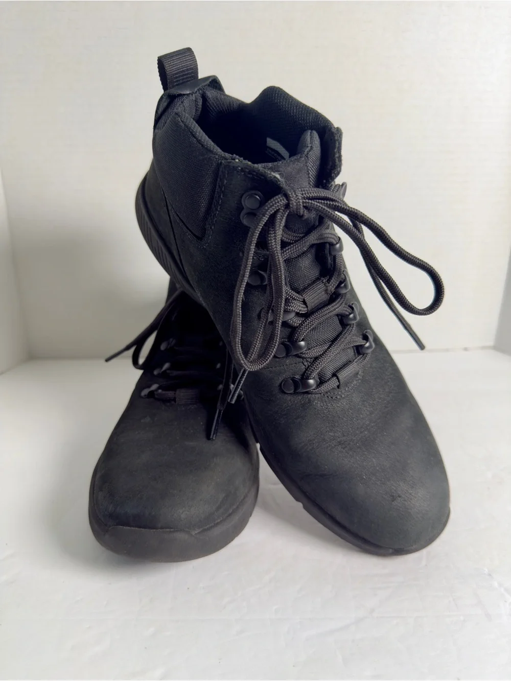 Timberland Defender Men's Suede Black Lace-Up  Boots -  All-Black Design Sz 7